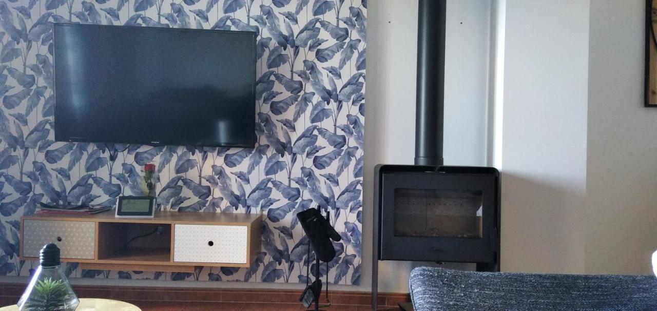 Vino Montana & Jardin Garaje Netflix Wifi Incluido,